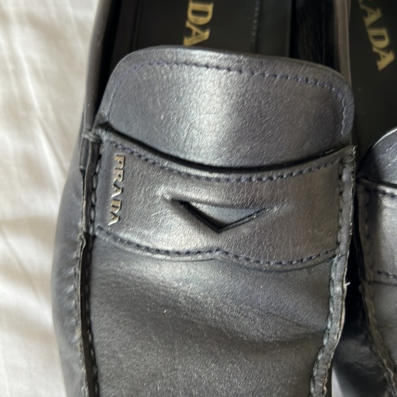 PRADA NAVY RIDERS. IN EXCELLENT CONDITION. WORN HANDFUL OF TIMES. - Picture 4 of 13